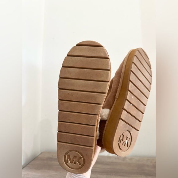 Michael Kors Winter Tall Suede Boots Walnut - size 9 sheep fur - Picture 7 of 7